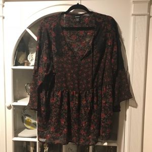 LIGHTLY WORN Torrid Top